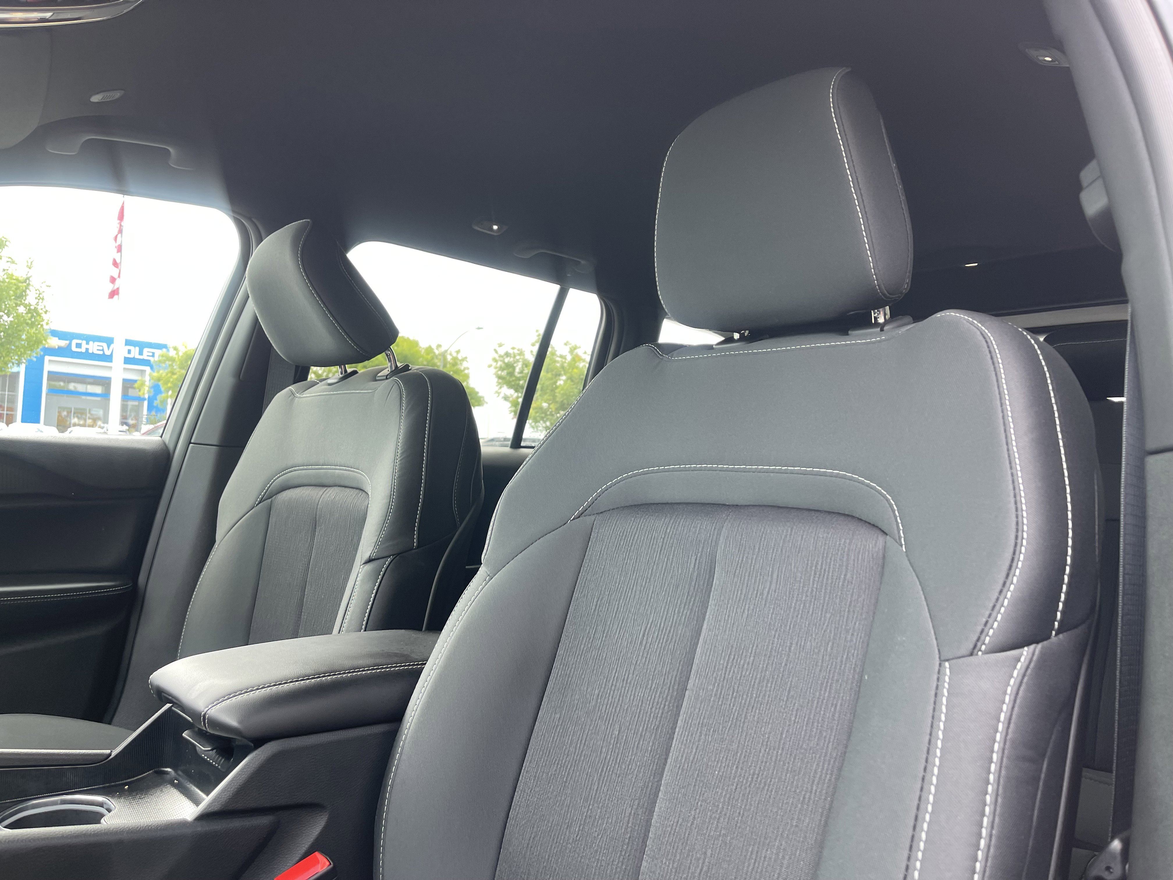 New 2026 Baltic Gray Metallic Clear-Coat Exterior Paint Jeep Laredo image 8