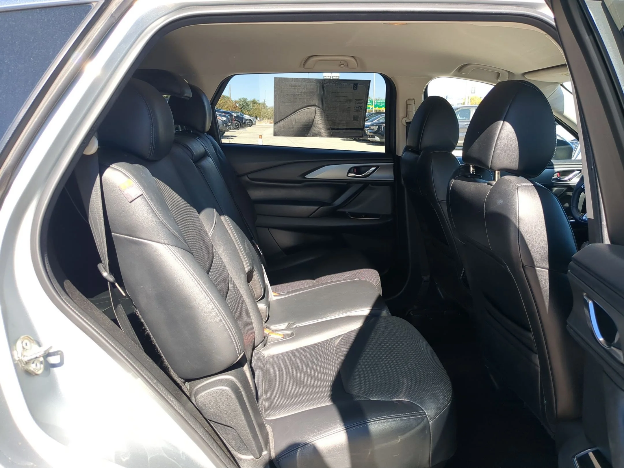 Used 2018 Sonic Silver Metallic Mazda Touring image 25