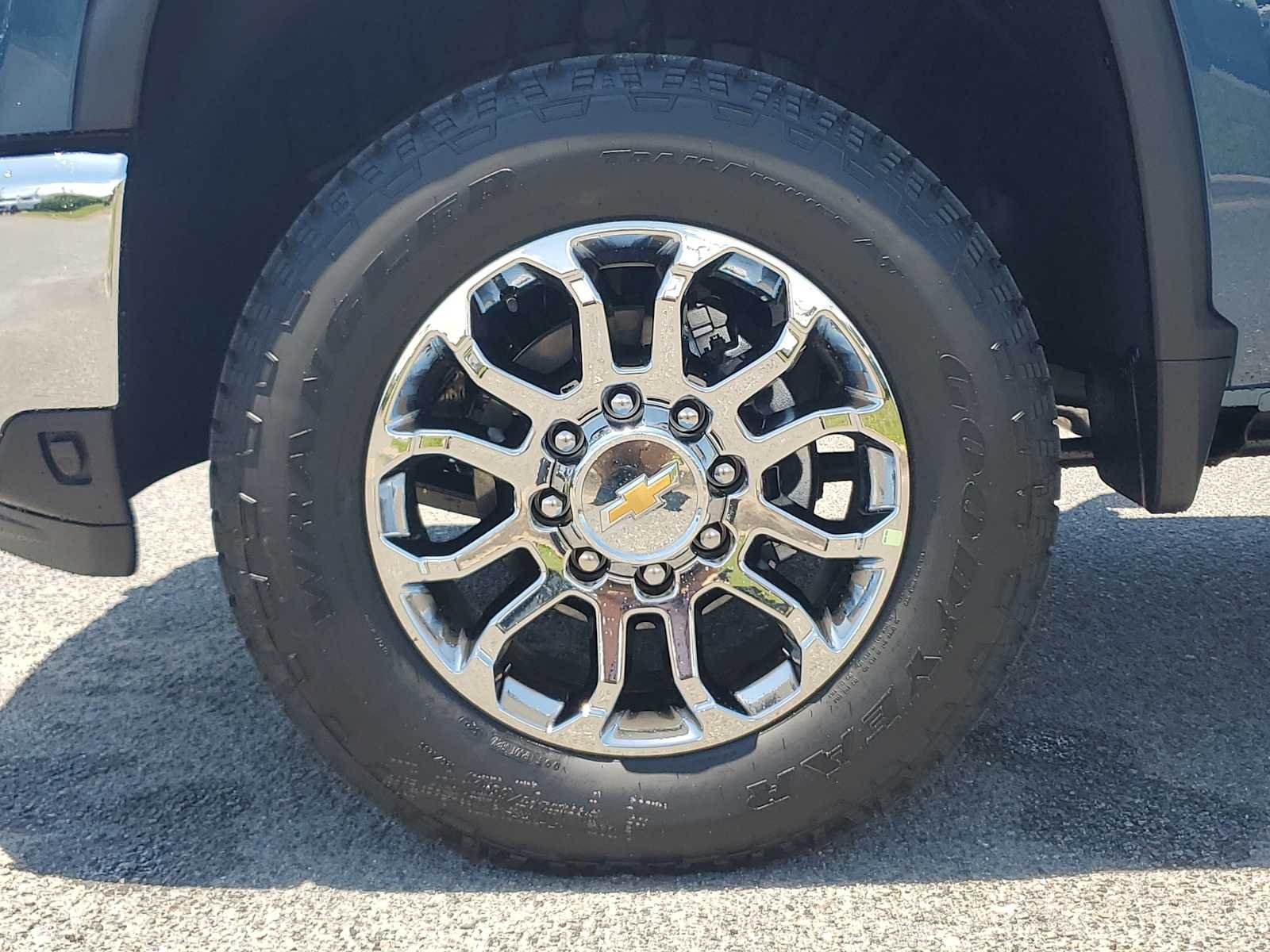 2026 Chevrolet Silverado 3500 HD LTZ - Photo 10