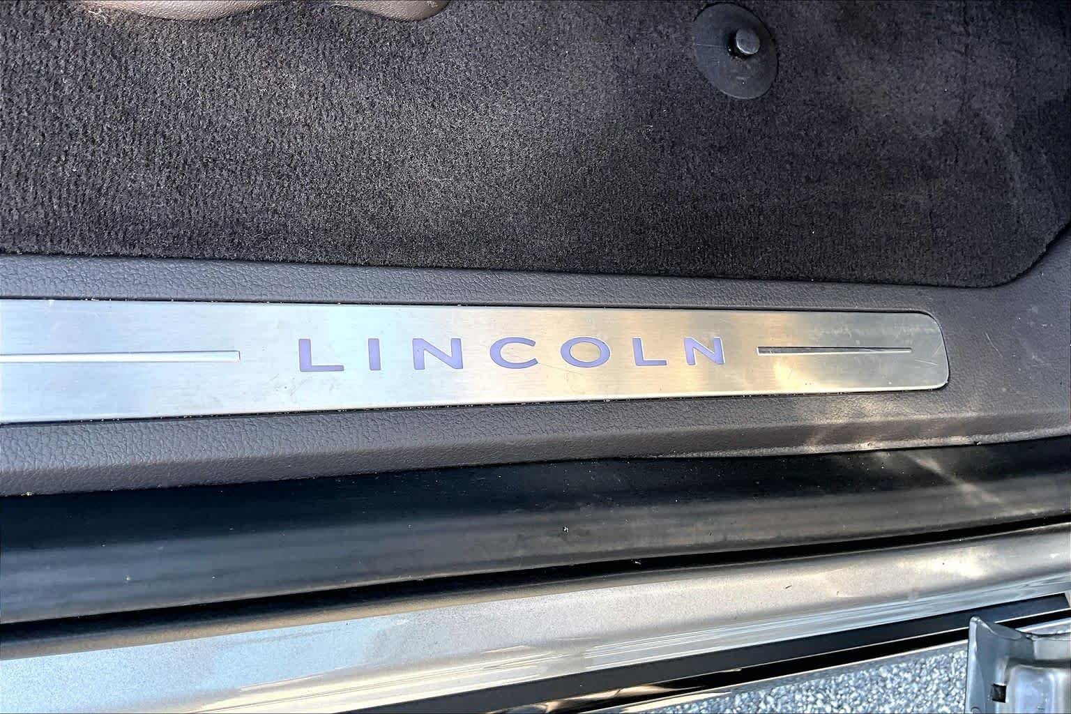 Used 2024 Silver Radiance Lincoln Reserve image 31