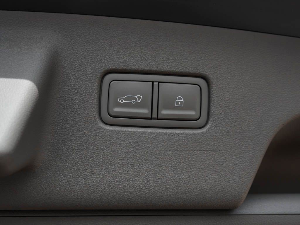 New 2026 Ecotronic Gray Pearl Hyundai SEL Premium 8P AWD image 9