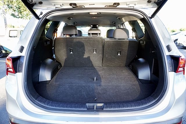 Used 2023 Silver Hyundai SEL image 12