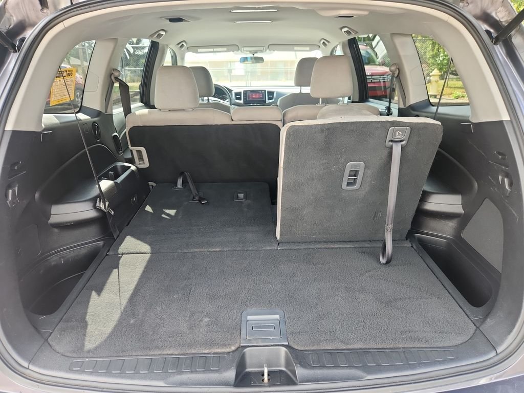Used 2018  Honda EX image 23
