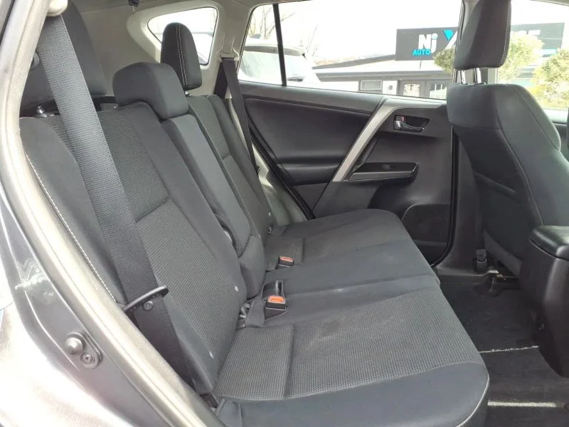Used 2018 Gray Toyota XLE Sport Utility 4D image 16