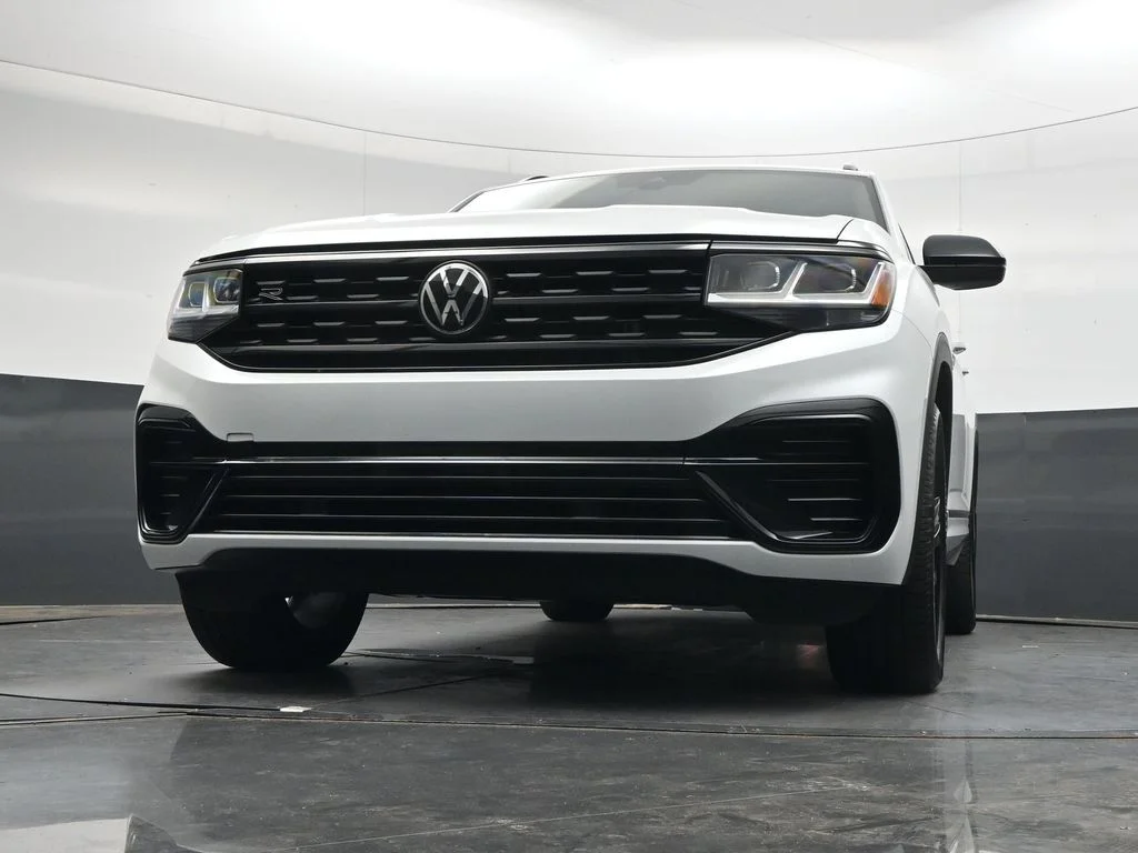 Used 2023 Opal White Volkswagen 3.6L V6 SEL R-Line image 44