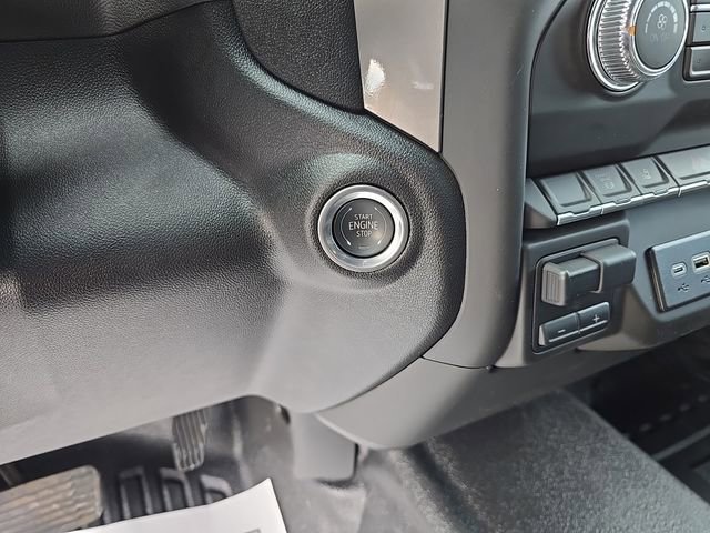 2025 GMC Sierra 3500HD Pro - Photo 18