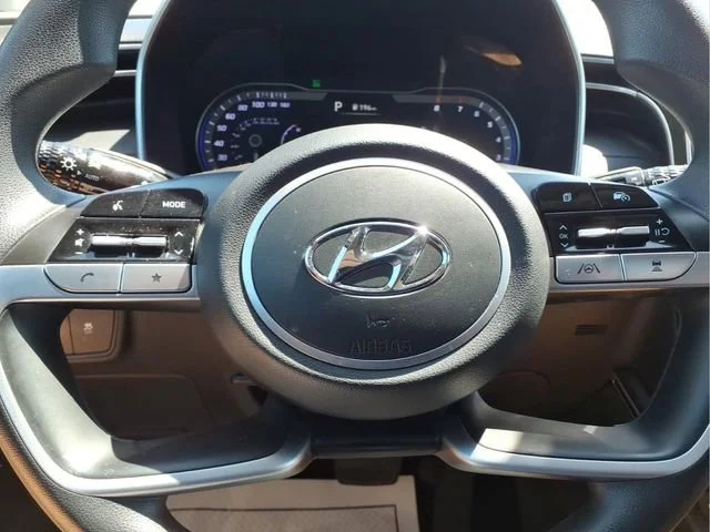 Used 2024  Hyundai SEL image 13