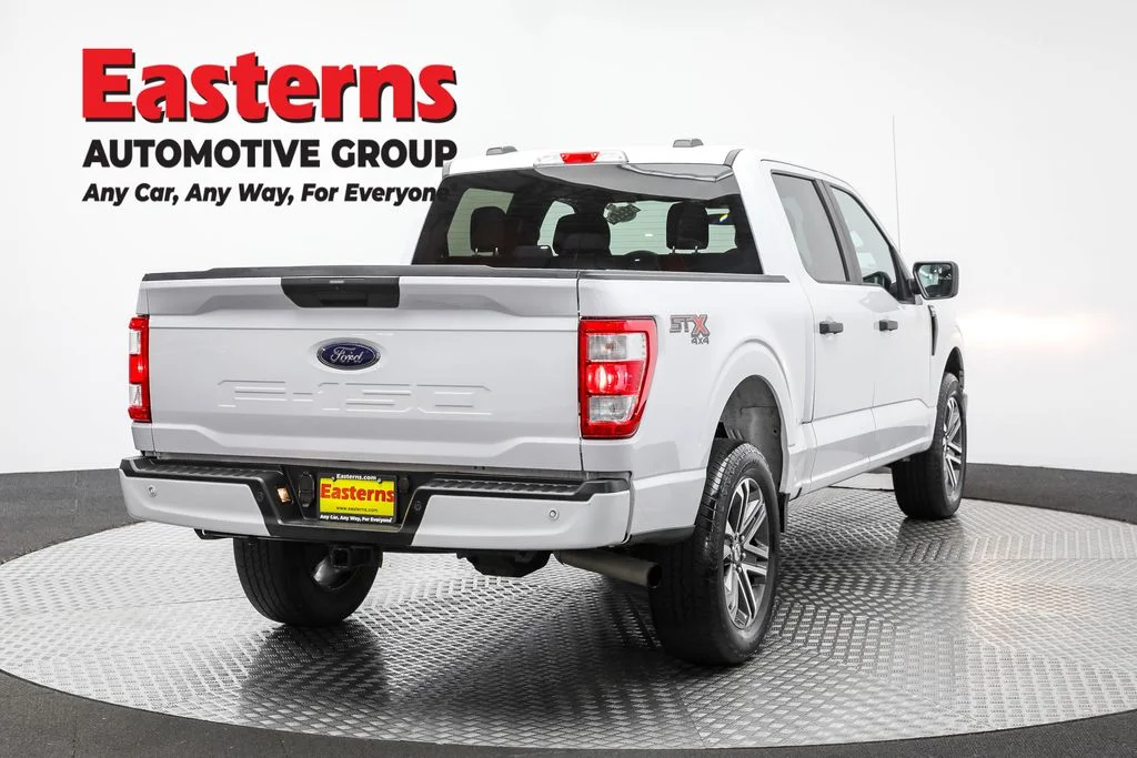 Used 2021 White Ford XL image 5