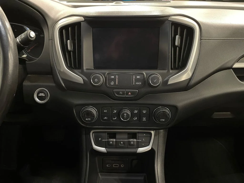 Used 2022 White Frost GMC SLT image 11