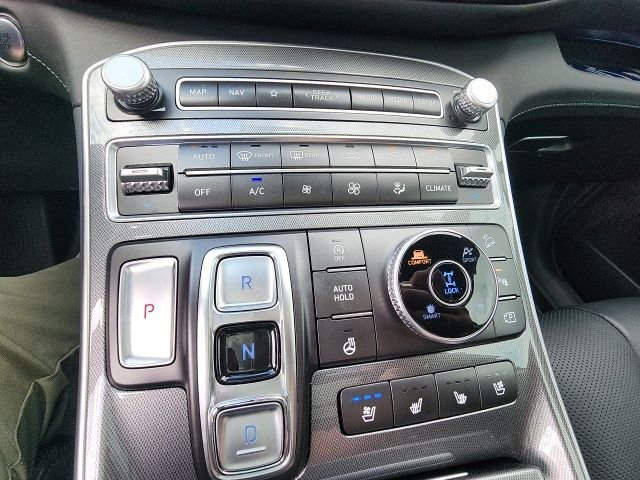 Used 2023 Silver Hyundai Calligraphy image 30