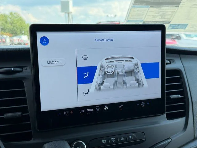 New 2026 Oxford White Ford Base image 22