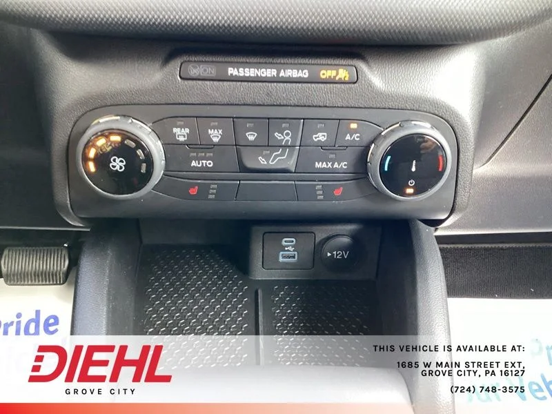 Used 2022 White Ford Badlands image 35