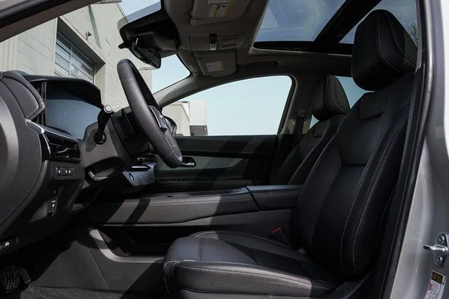 Certified Used 2025 Silver Nissan SL image 21