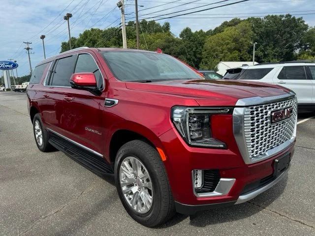 Used 2024 Red GMC Denali image 3