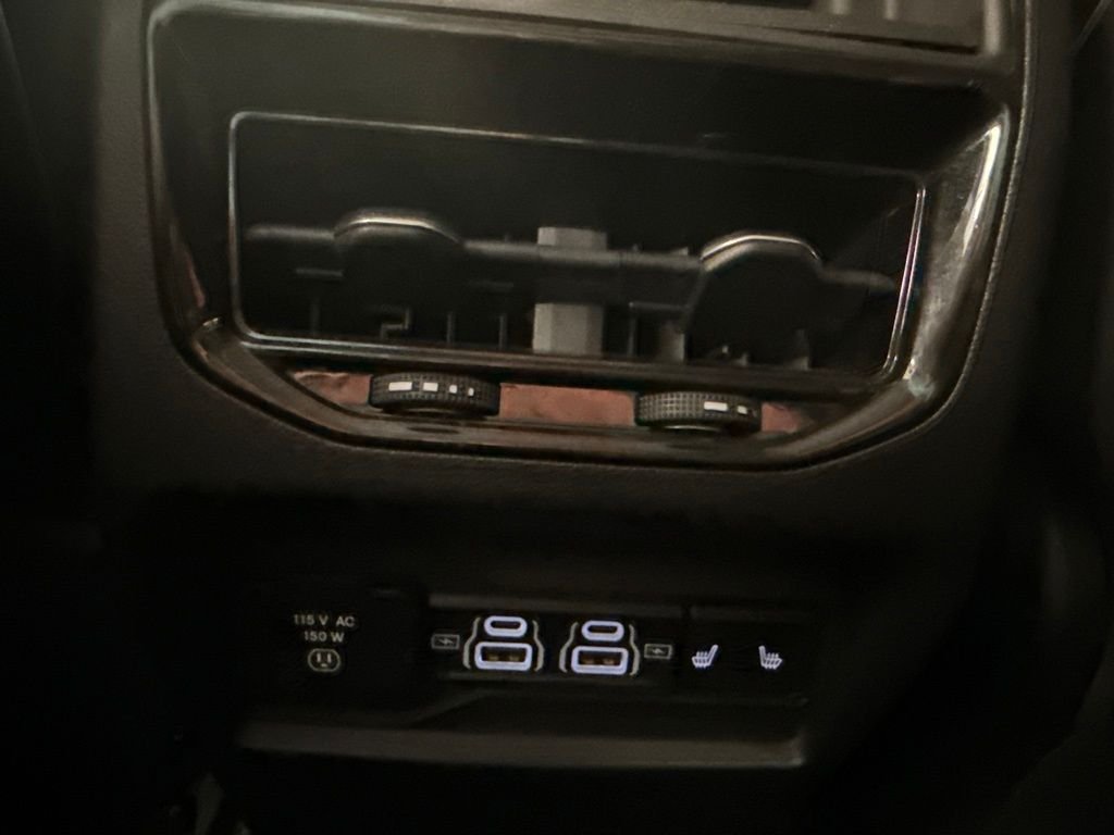 Used 2022 Gray Jeep Limited image 14