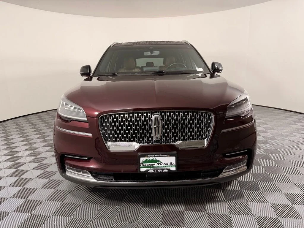 Used 2021 Red Lincoln Reserve image 3
