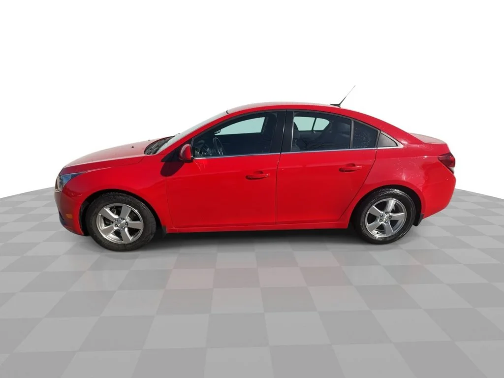 Used 2014 Red Chevrolet 1LT image 5