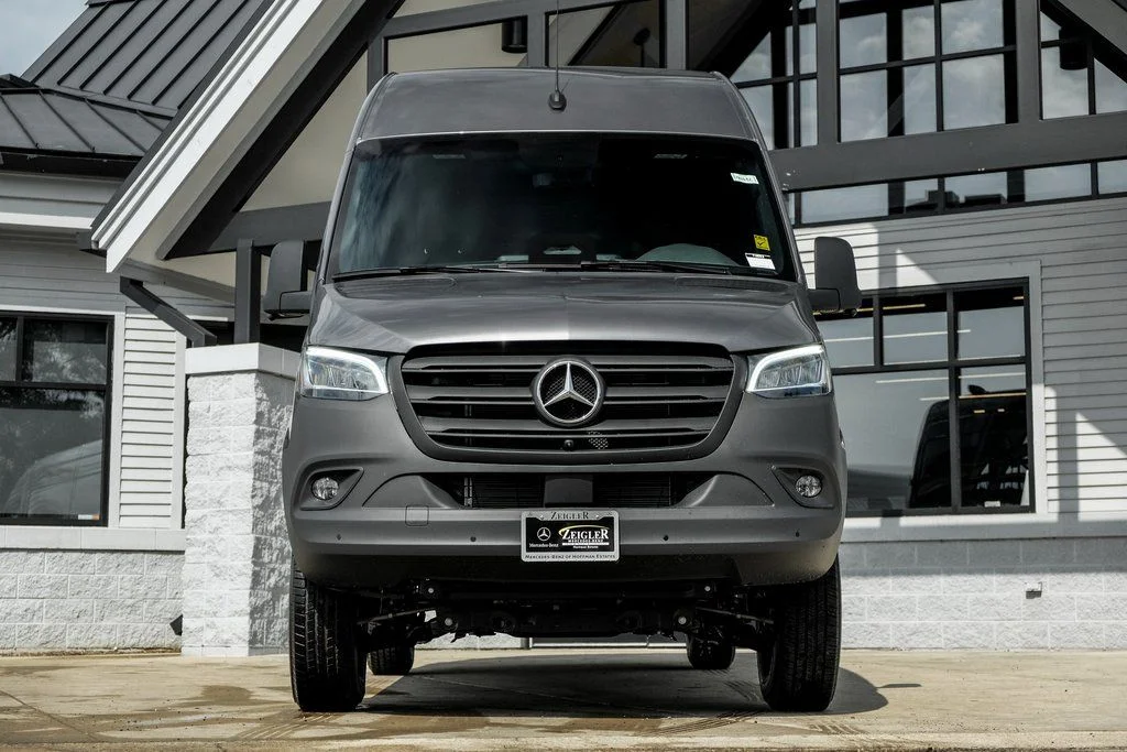 Used 2025 Selenite Gray Metallic Mercedes-Benz Cargo 144 WB image 5