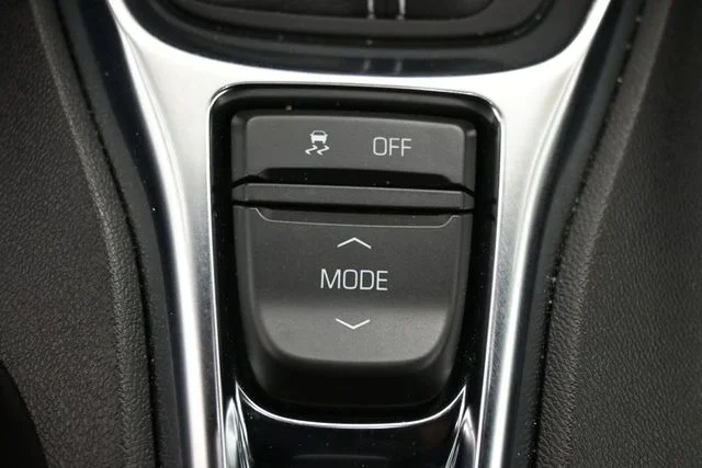 Used 2024 Red Chevrolet 3LT image 26