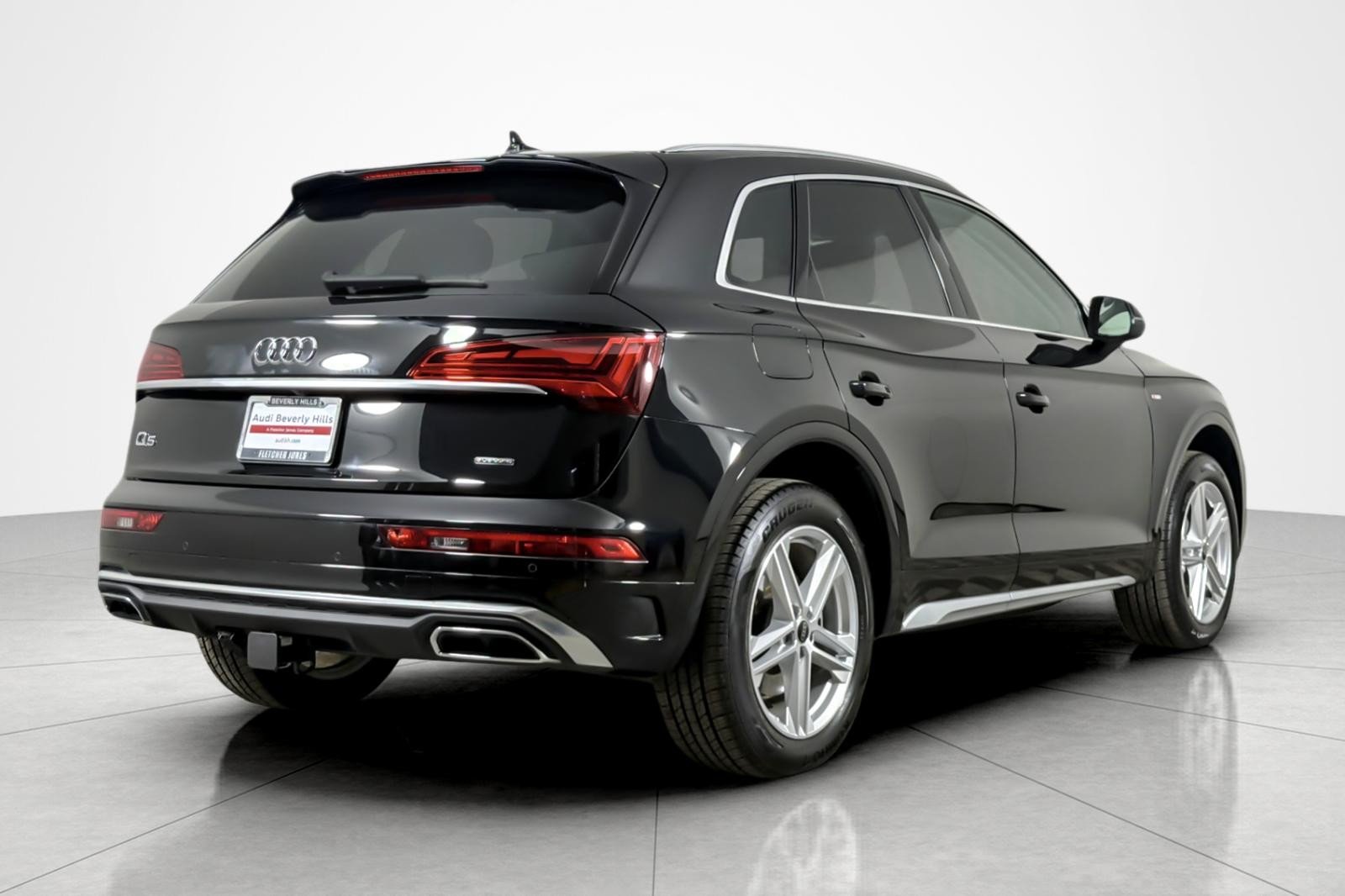 Used 2025 Mythos Black Metallic Audi S line Premium Plus 55 TFSI e quattro image 5