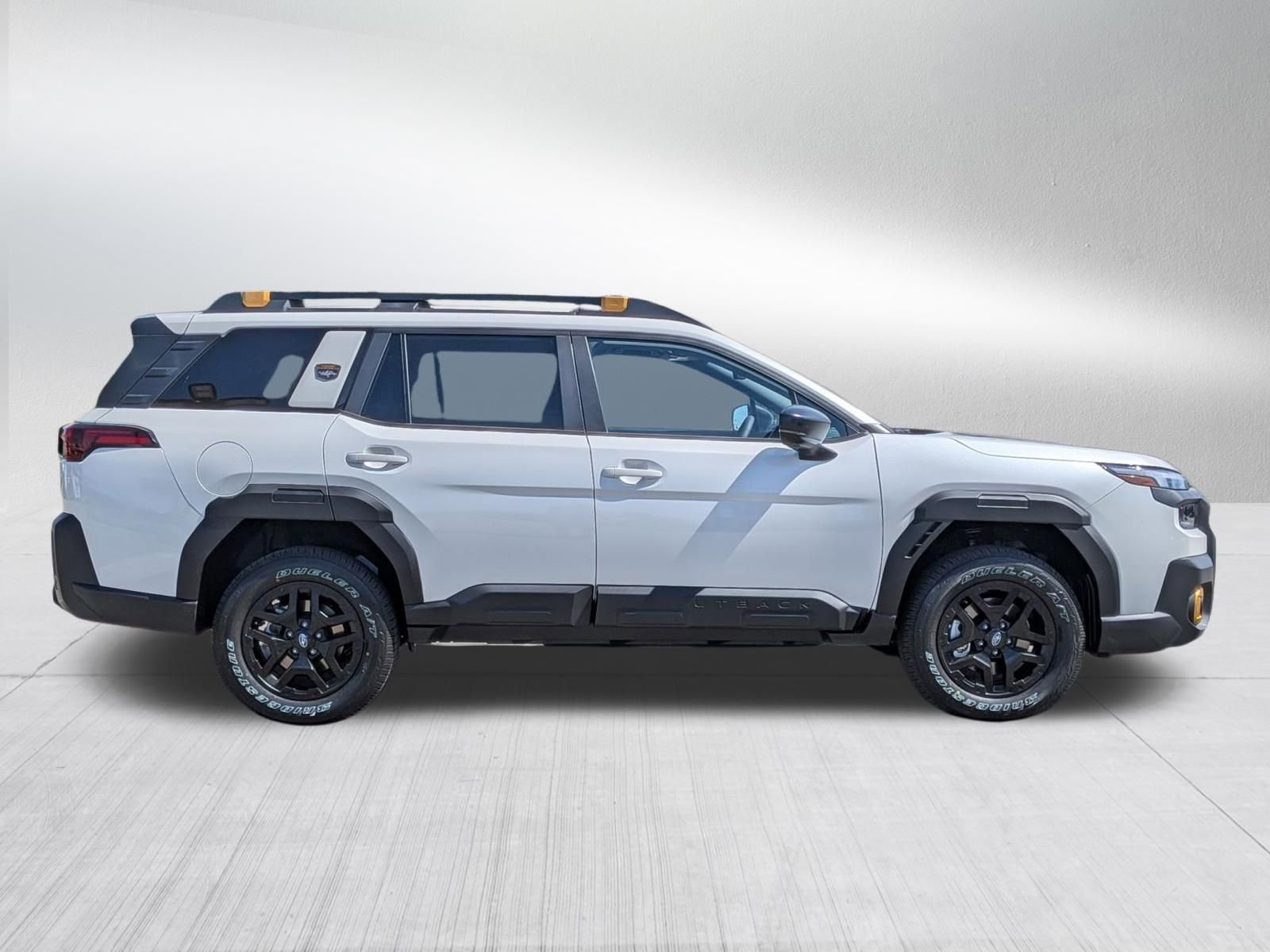 New 2026 CRYSTAL WHITE PEARL Subaru Wilderness image 7