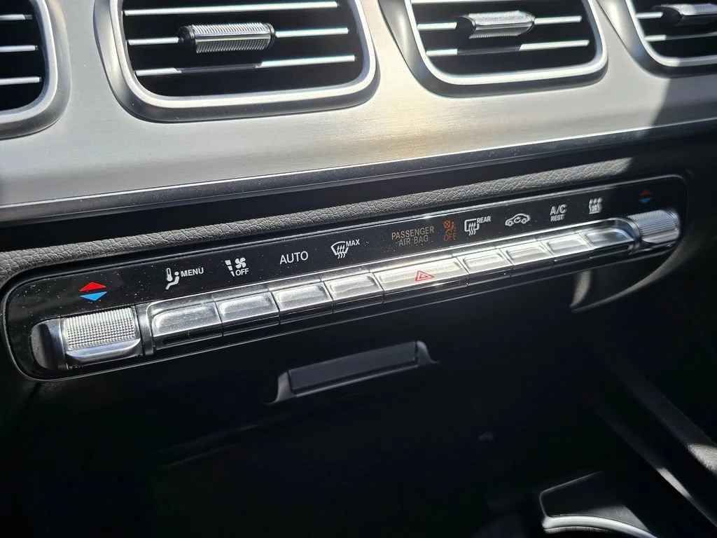 Used 2024  Mercedes-Benz GLE 450e image 26