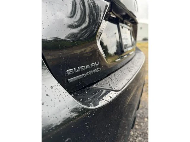 New 2026 CRYSTAL BLACK SILICA Subaru Limited image 39