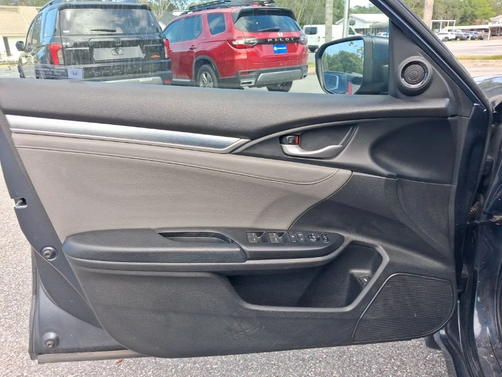Used 2016  Honda EX-L image 18