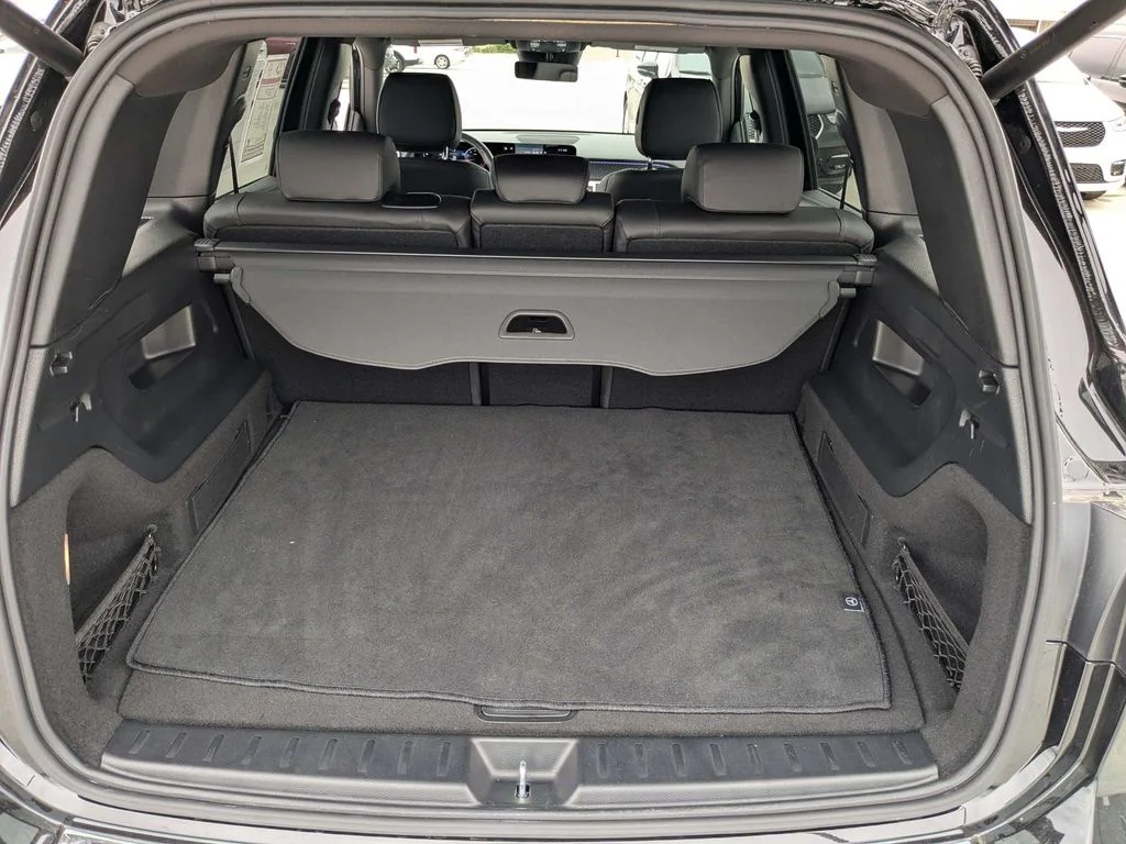 Used 2025 Black Mercedes-Benz GLB 250 image 14