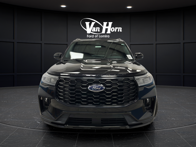 Used 2025 Agate Black Metallic Ford ST-Line image 2