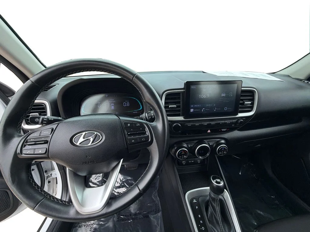 Used 2024 Lunar White Hyundai SEL image 22