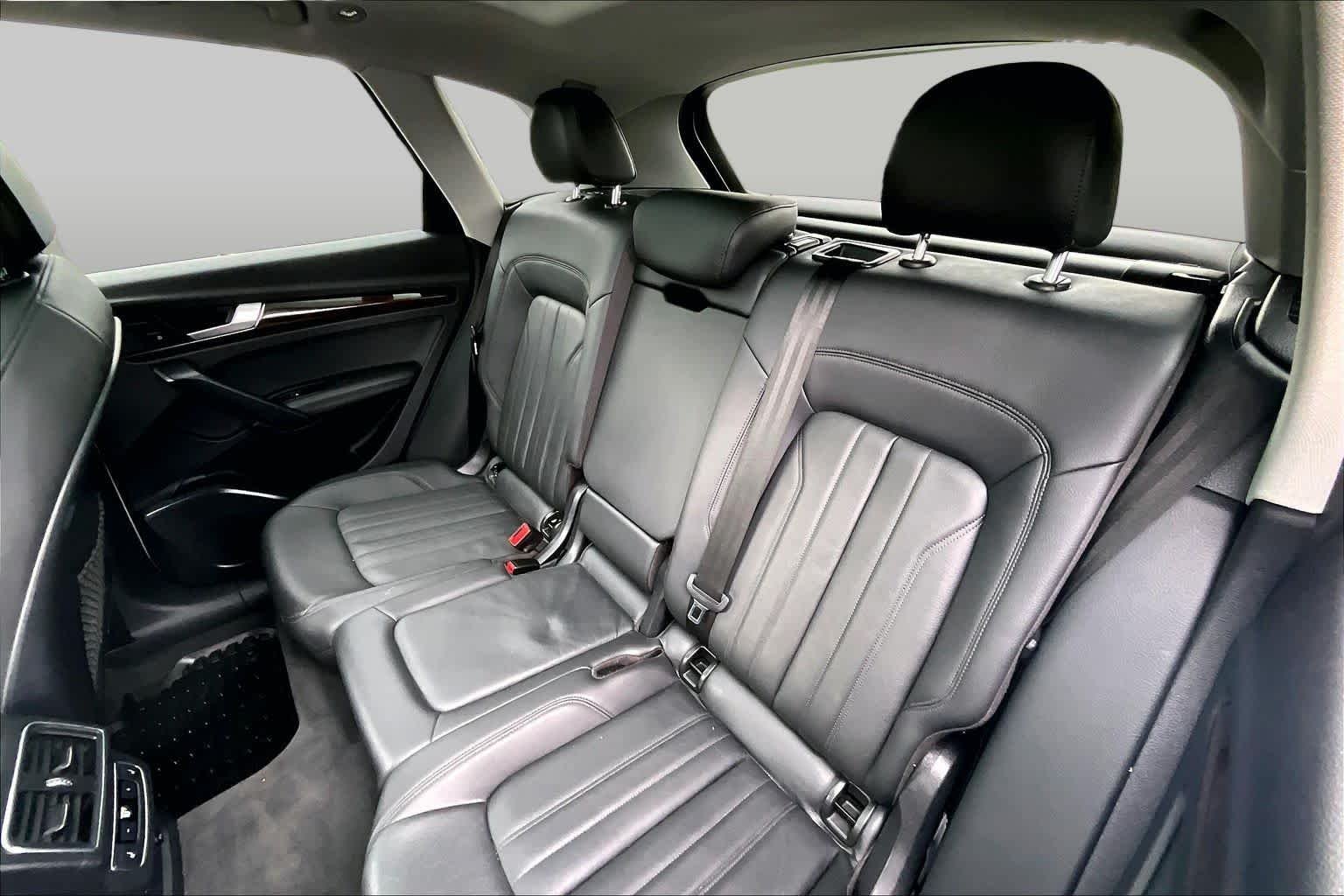 Used 2019 Ibis White Audi Premium Plus image 20