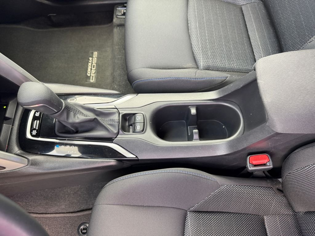 Used 2024 Silver Toyota Hybrid SE image 21
