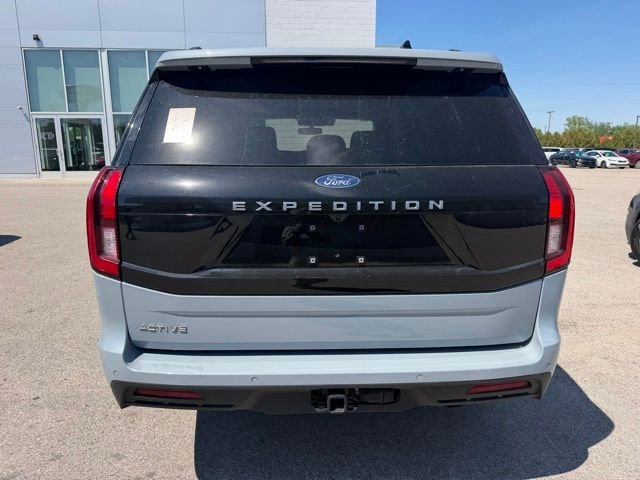 Used 2025 Gray Ford Active image 11