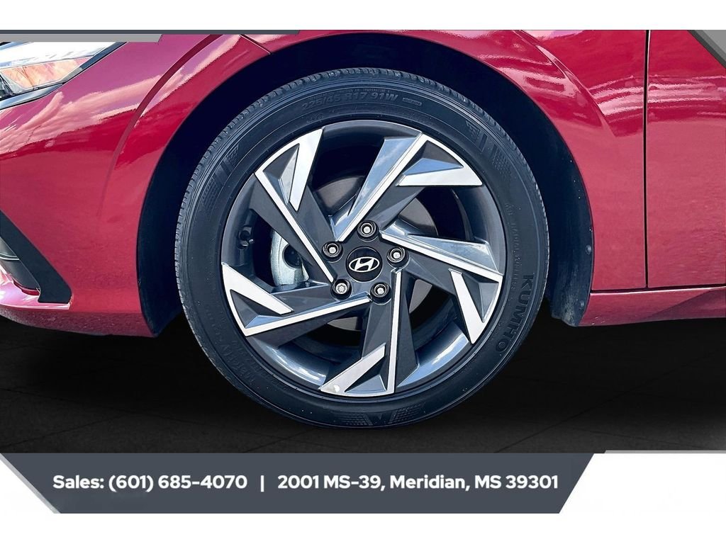 Used 2024 Ultimate Red Hyundai SEL image 7