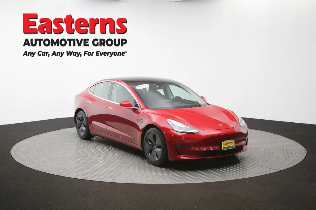Used 2018 Red Tesla Long Range image 44
