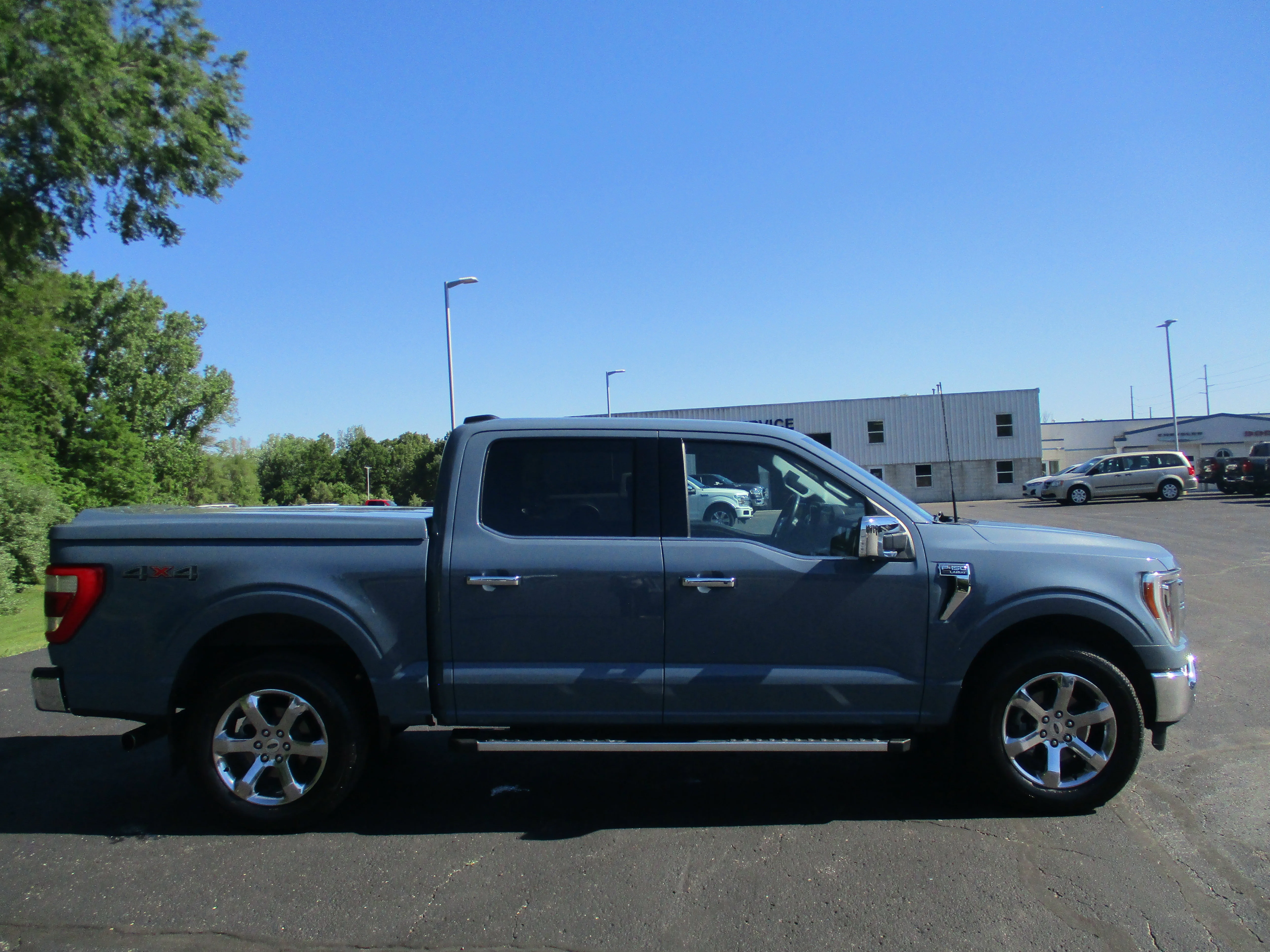 Used 2023 Azure Gray Metallic Tri-Coat Ford LARIAT image 59