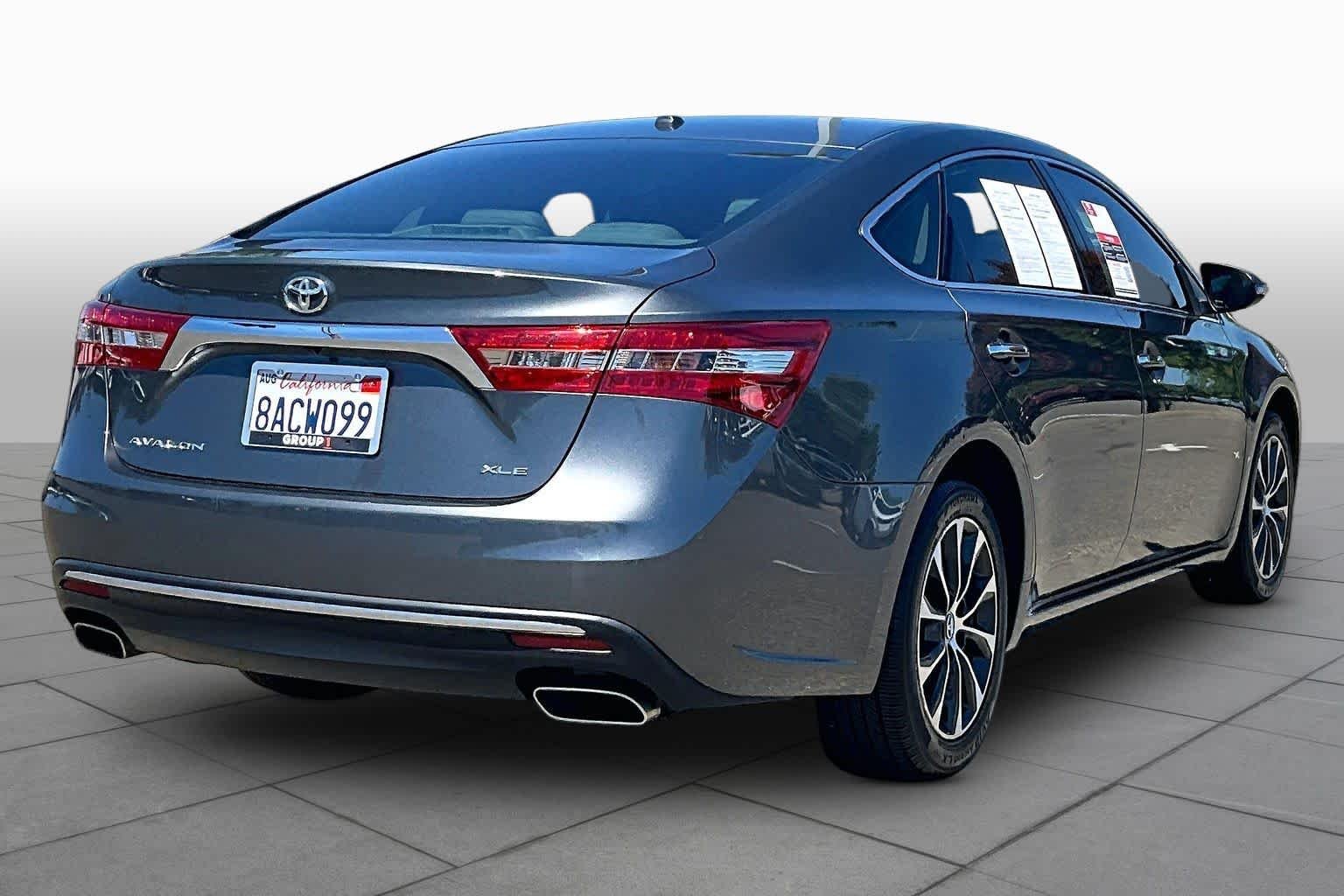 Used 2017 Magnetic Gray Metallic Toyota XLE image 12