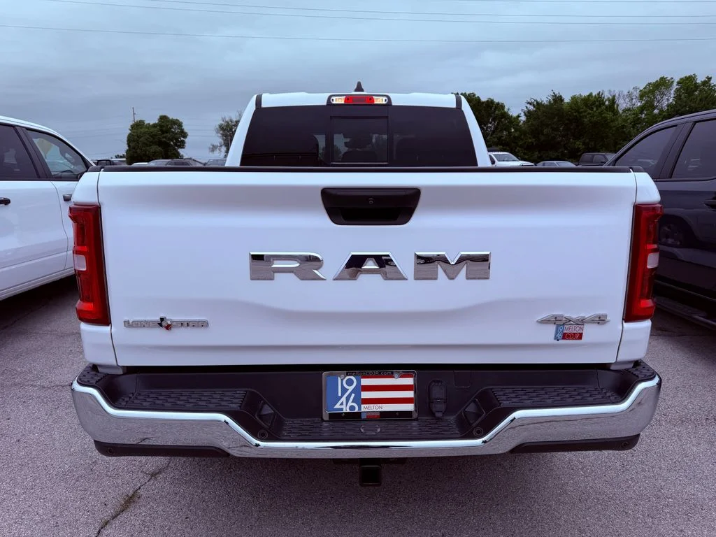Used 2025 White Ram Big Horn/Lone Star image 17