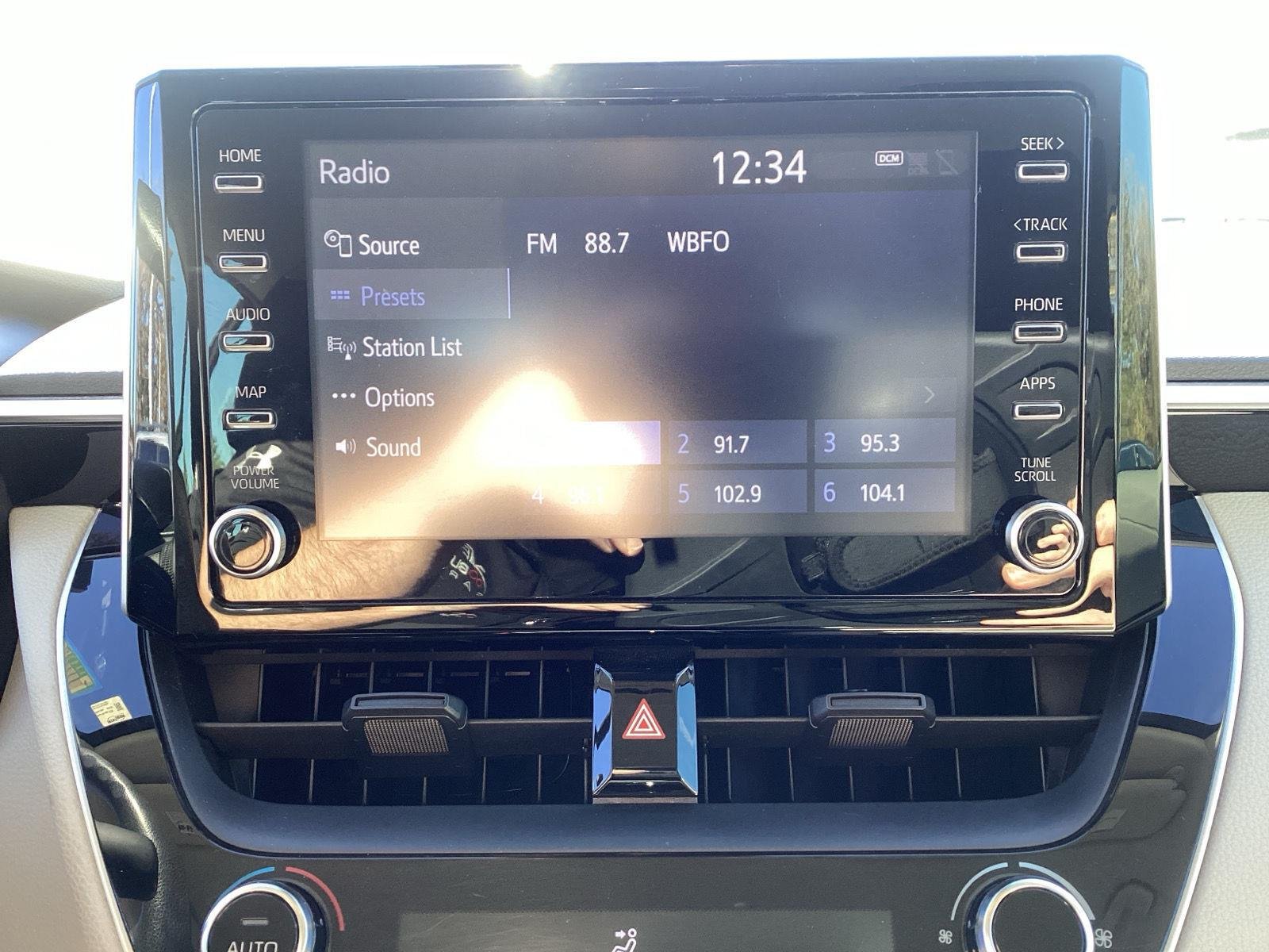 Used 2020 Black Sand Pearl Toyota LE image 21