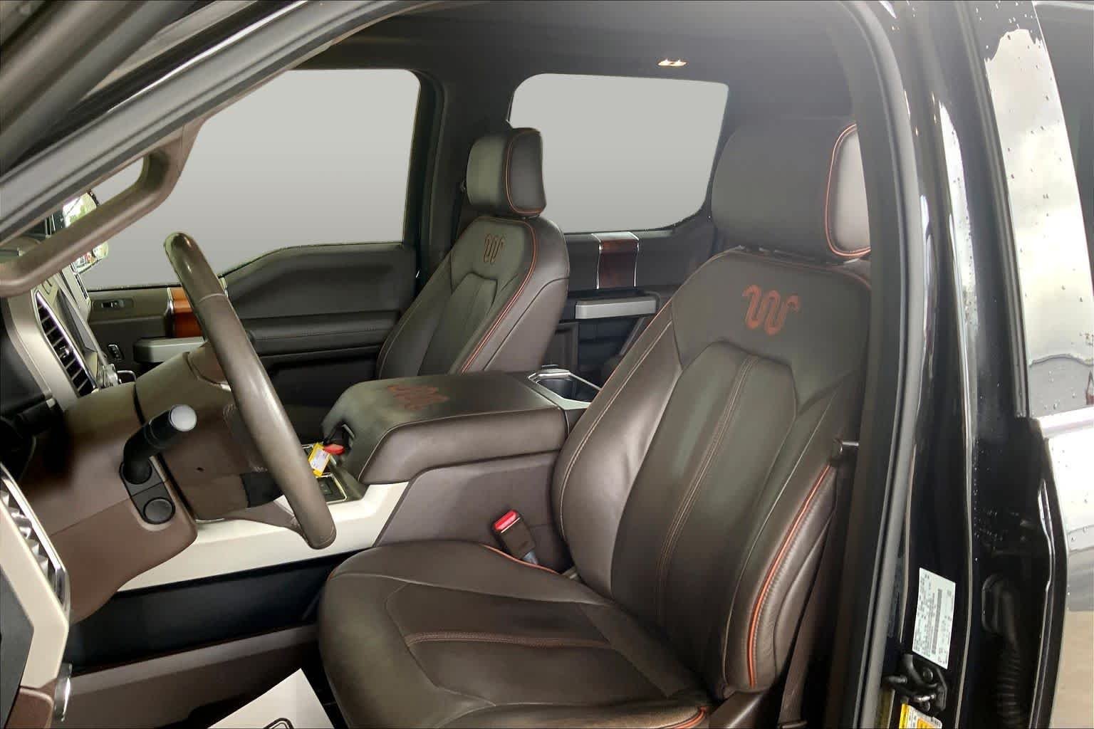 Used 2015 Tuxedo Black Metallic/Caribou Metallic Ford King Ranch image 8
