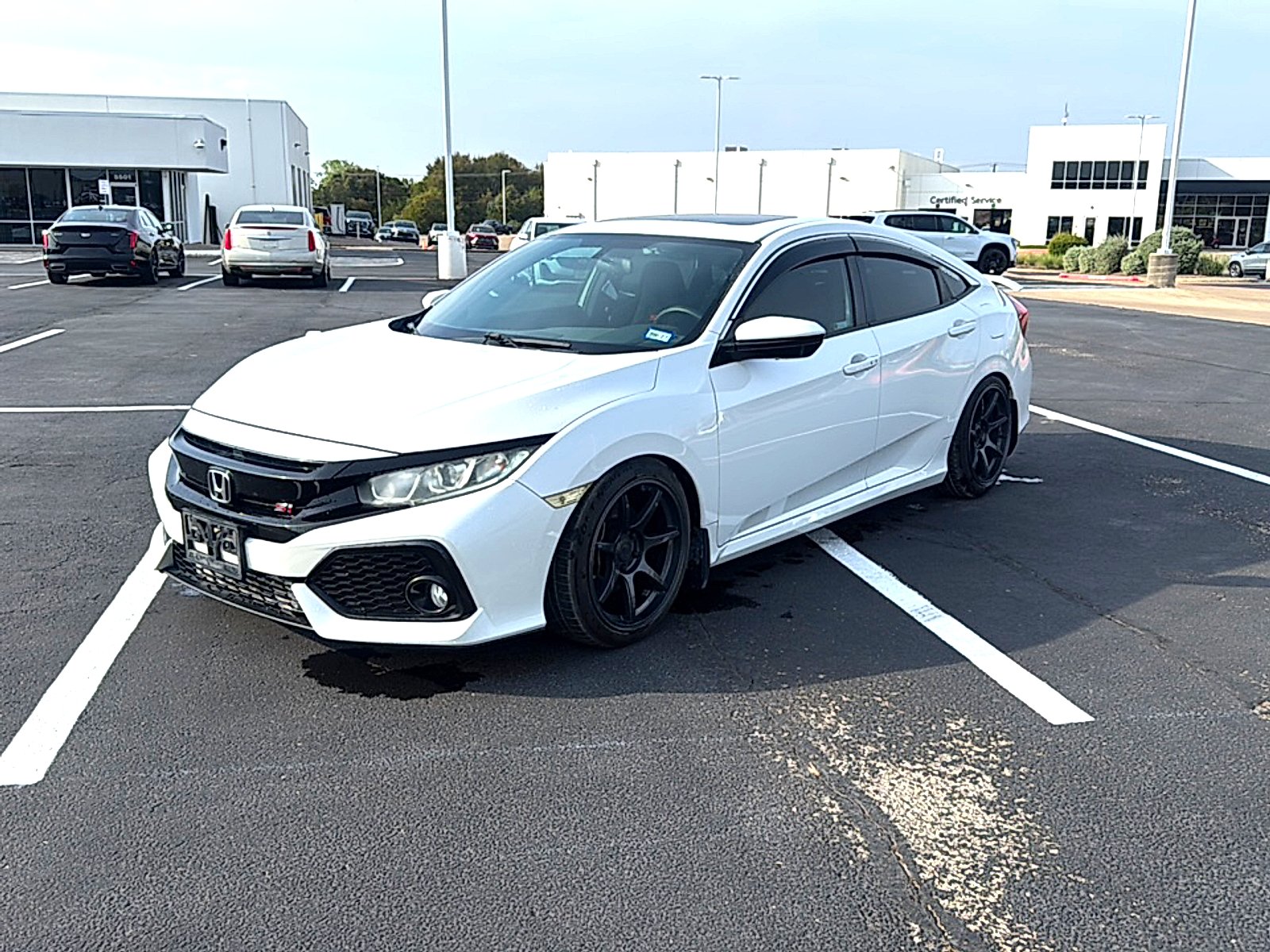Used 2019 Platinum White Pearl Honda  image 2