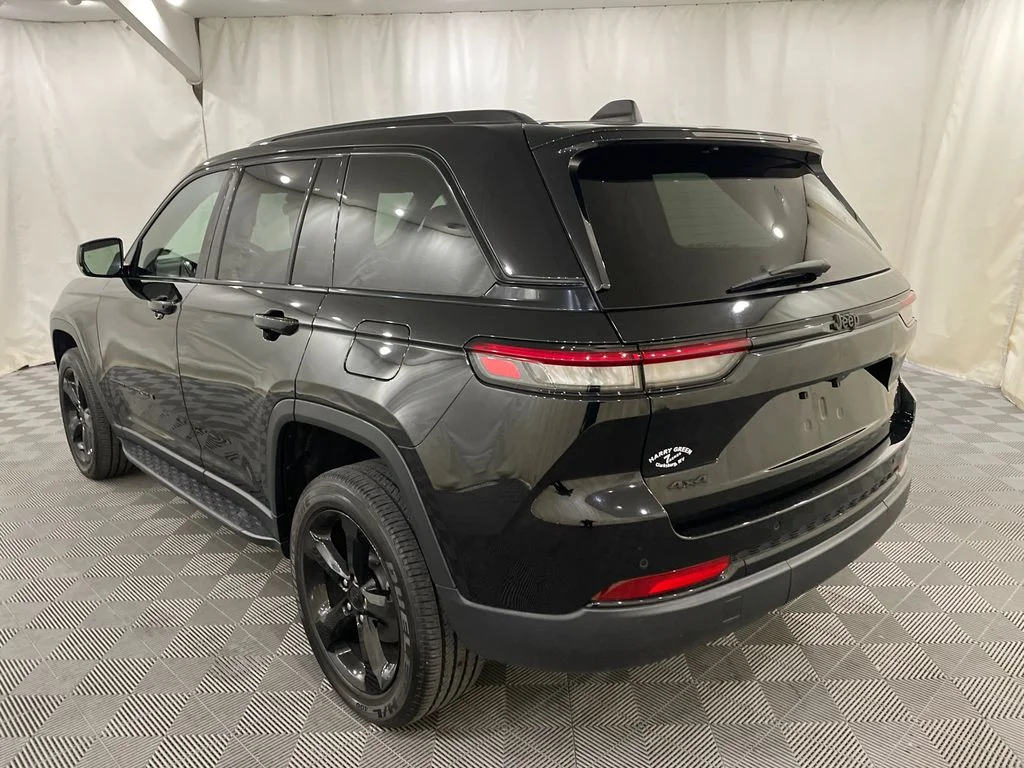 2024 Jeep Grand Cherokee Altitude - Photo 10