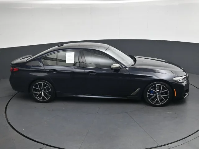 2023 BMW 5 Series M550i - Photo 24