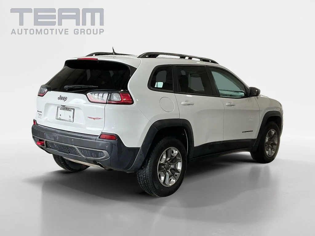 Used 2019 White Jeep Trailhawk image 7
