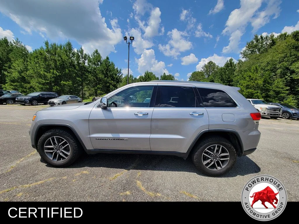 Used 2019 Silver Jeep Limited image 3
