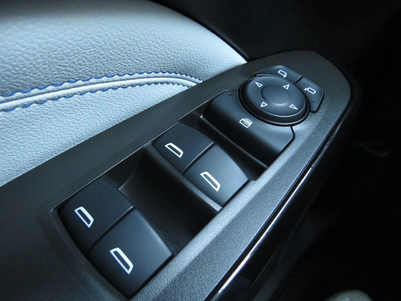 Used 2024 Mosaic Black Metallic Chevrolet LT image 29