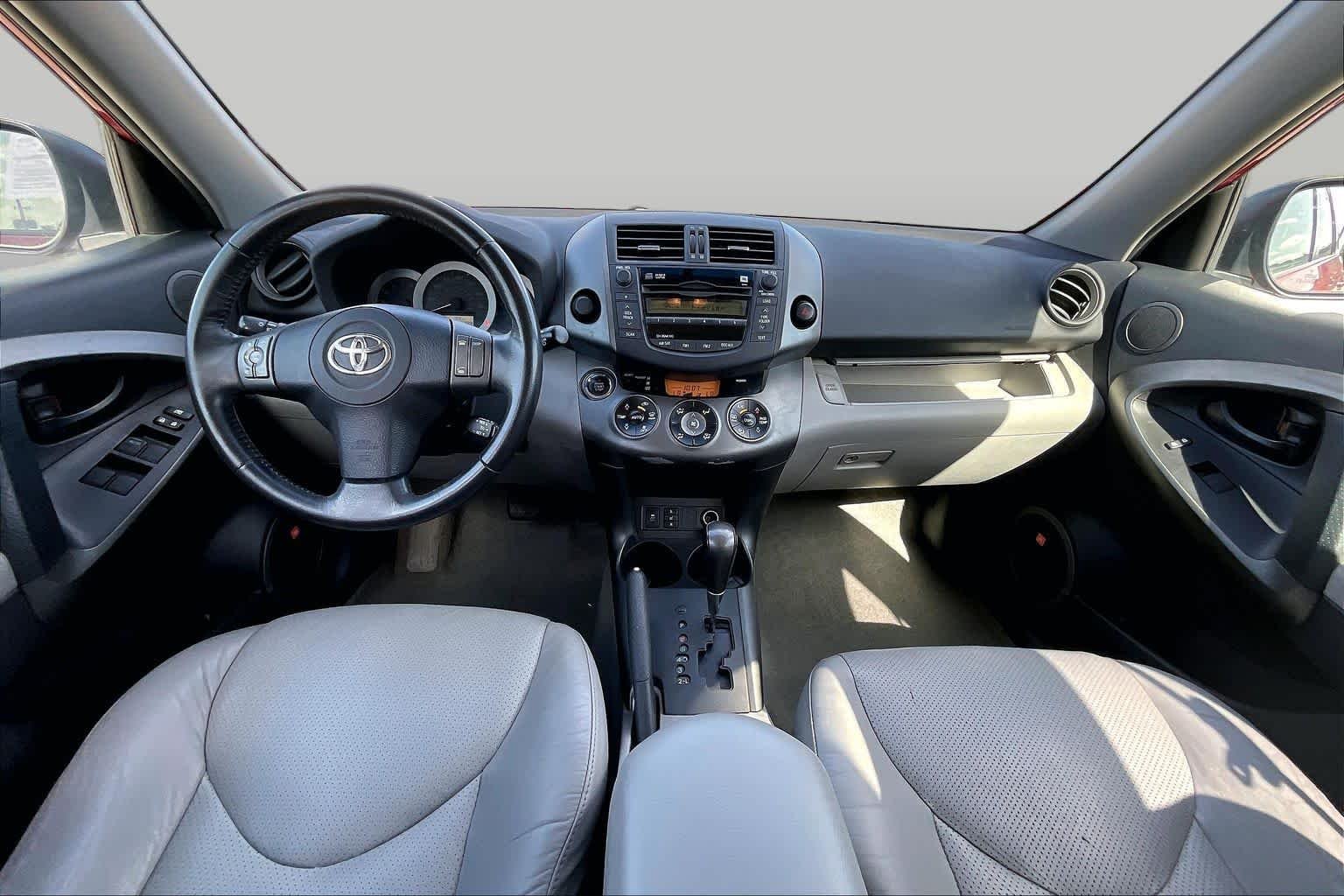 Used 2011 Barcelona Red Metallic Toyota Ltd image 14