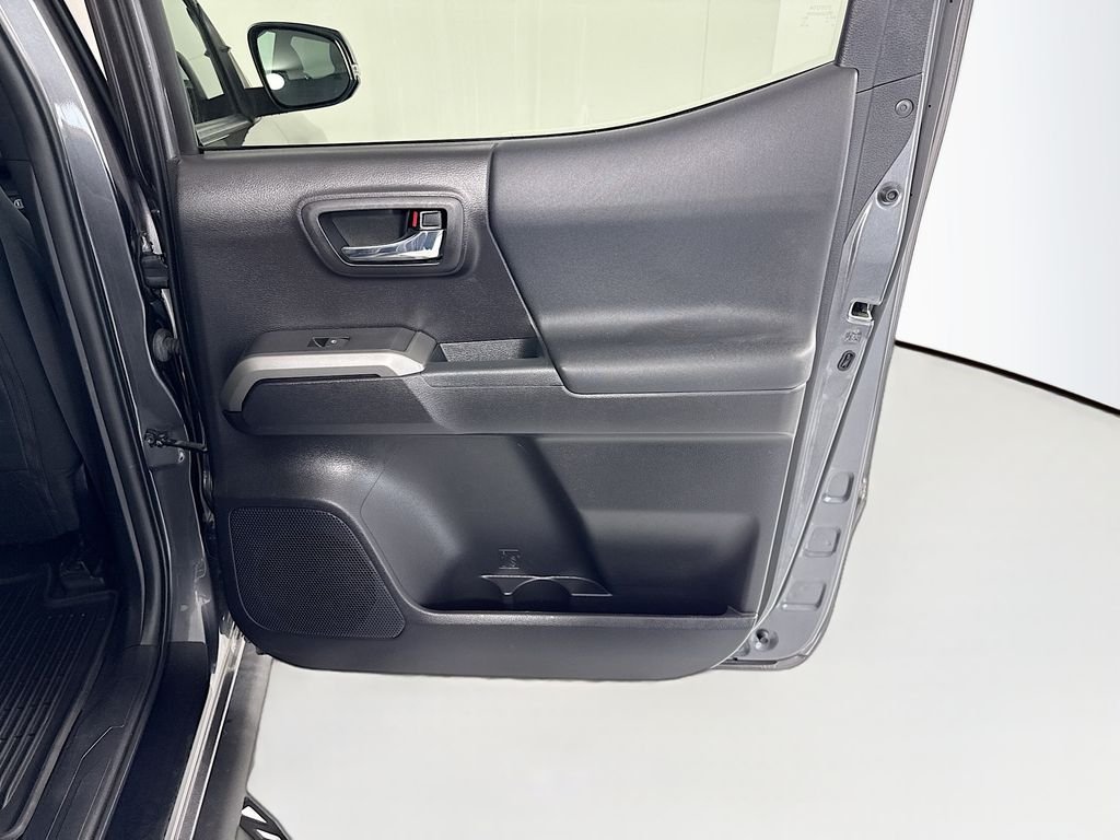 2021 Toyota Tacoma TRD Sport - Photo 27