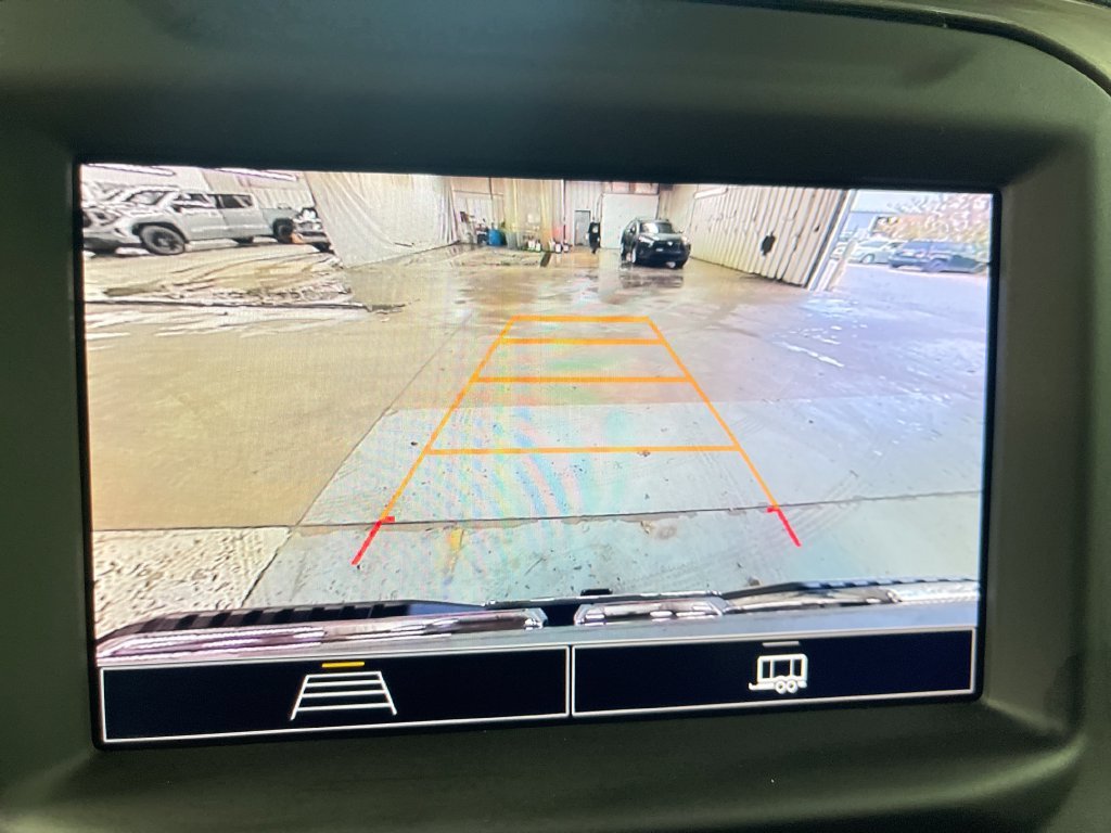 Used 2024 Silver GMC Pro image 21